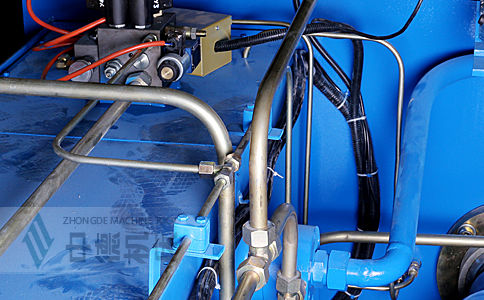 ZDK-16032全金屬管套連接,高溫不膨脹,可長(zhǎng)期保證精度.jpg ZDK-16032全金屬管套連接,高溫不膨脹,可長(zhǎng)期保證精度.jpg